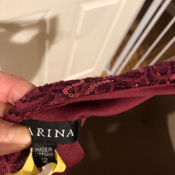 Formal gown with free earrings - Picture 5 of 7